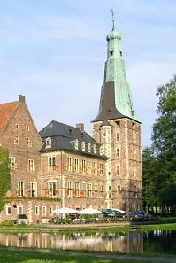 100_schlsser_bild_2-scaled